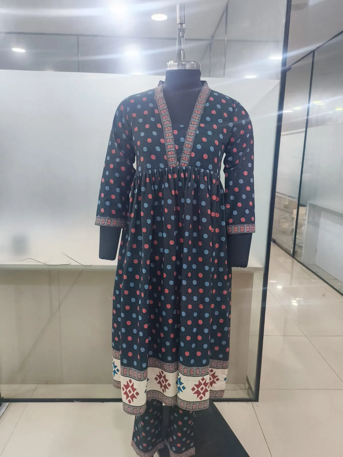 Original blurry product image ready for upscaling